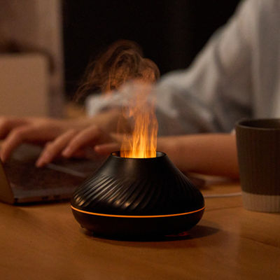 Beli Dropshipping Terbaru RGB Cahaya Flame Aroma Diffuser 130Ml 3d Warna Flame Humidifier Api Gunung Berapi Diffuser Dropshipping online manufacture